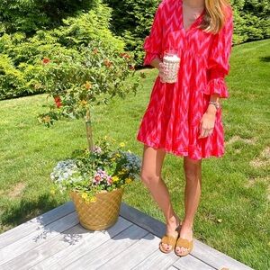 Pomander Place Dress as see on Tuckernuck  Flowy and versatile. Comfortable.